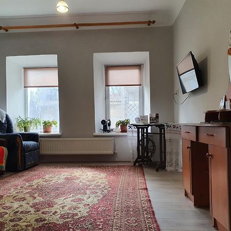 Authentic Apartment In The Centre تشيسيناو المظهر الخارجي الصورة